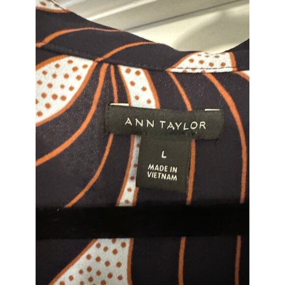 Ann Taylor Abstract Pattern Silky Tank - Size L - Picture 3 of 4